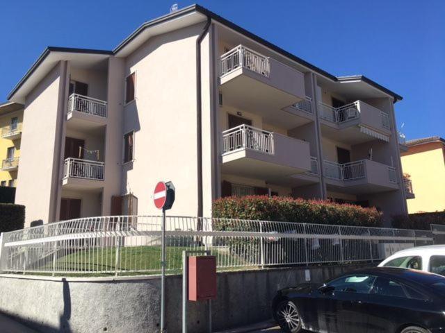Monolocale A Peschiera Del Garda Vista Lago Appartement Buitenkant foto